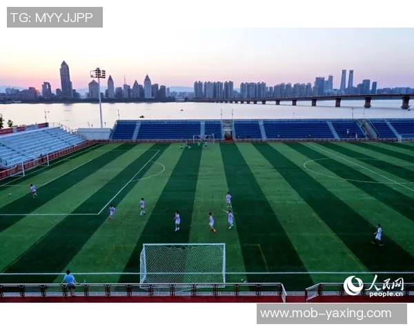 新乡室内足球场全面升级打造全新运动体验与社交空间